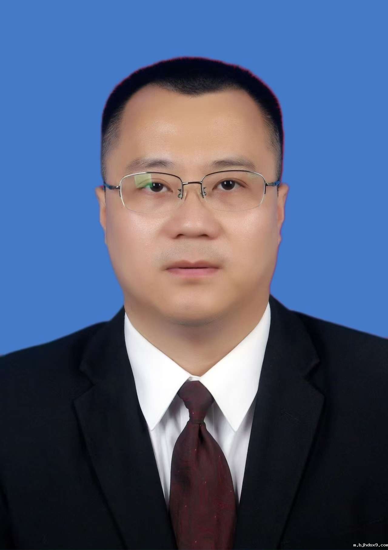 严俊党委副书记、镇长