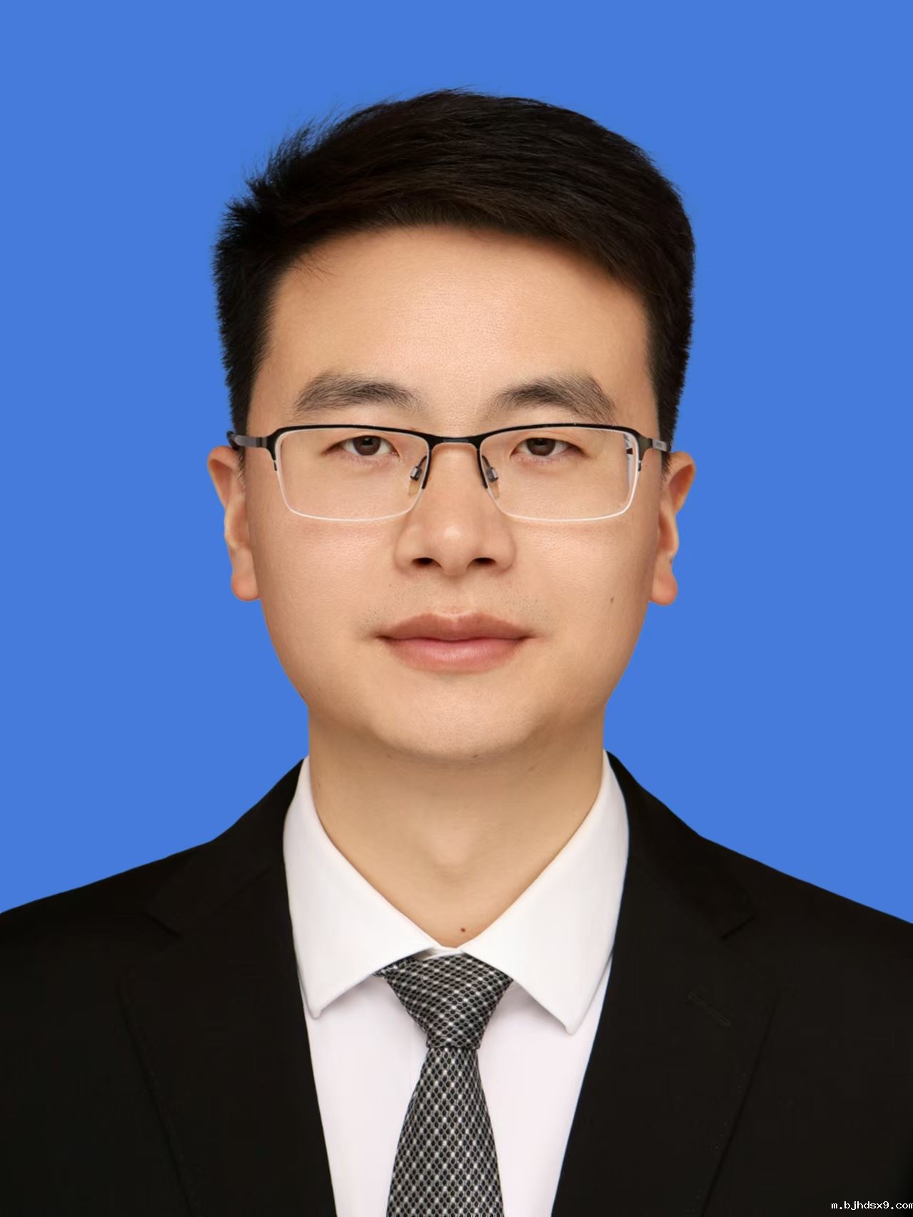 卢义华体汇体育app官方下载来凤街道党工委副书记、办事处主任